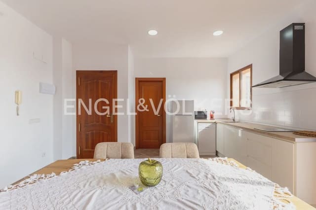 1 slaapkamer Flat te huur in Riba-roja de Túria - € 1.000 (Ref: 10099383)