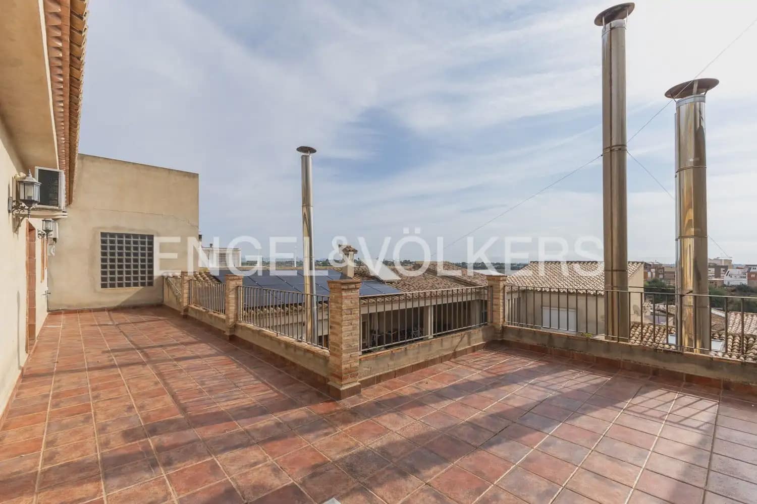 1 slaapkamer Flat te huur in Riba-roja de Turia - € 1.000 (Ref: 10099383)