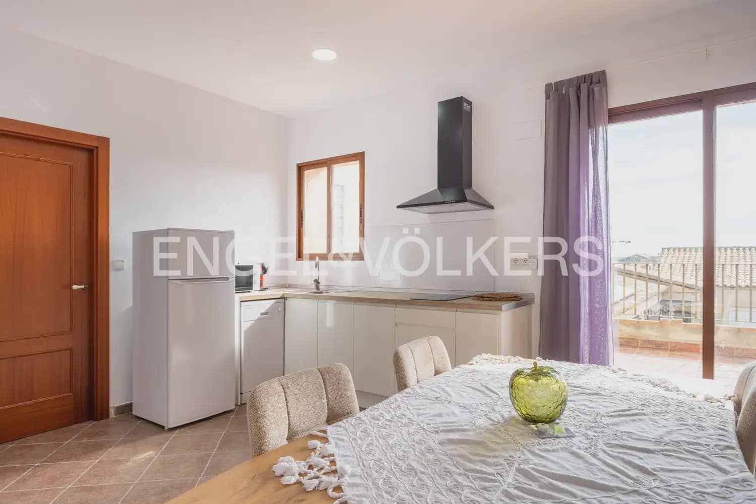 1 slaapkamer Flat te huur in Riba-roja de Turia - € 1.000 (Ref: 10099383)