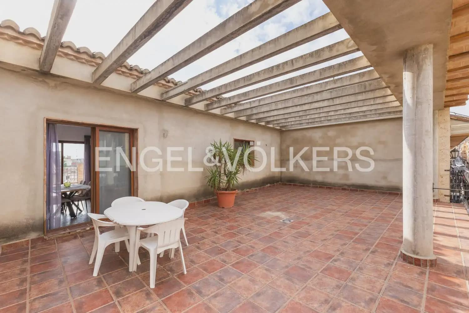 1 slaapkamer Flat te huur in Riba-roja de Turia - € 1.000 (Ref: 10099383)