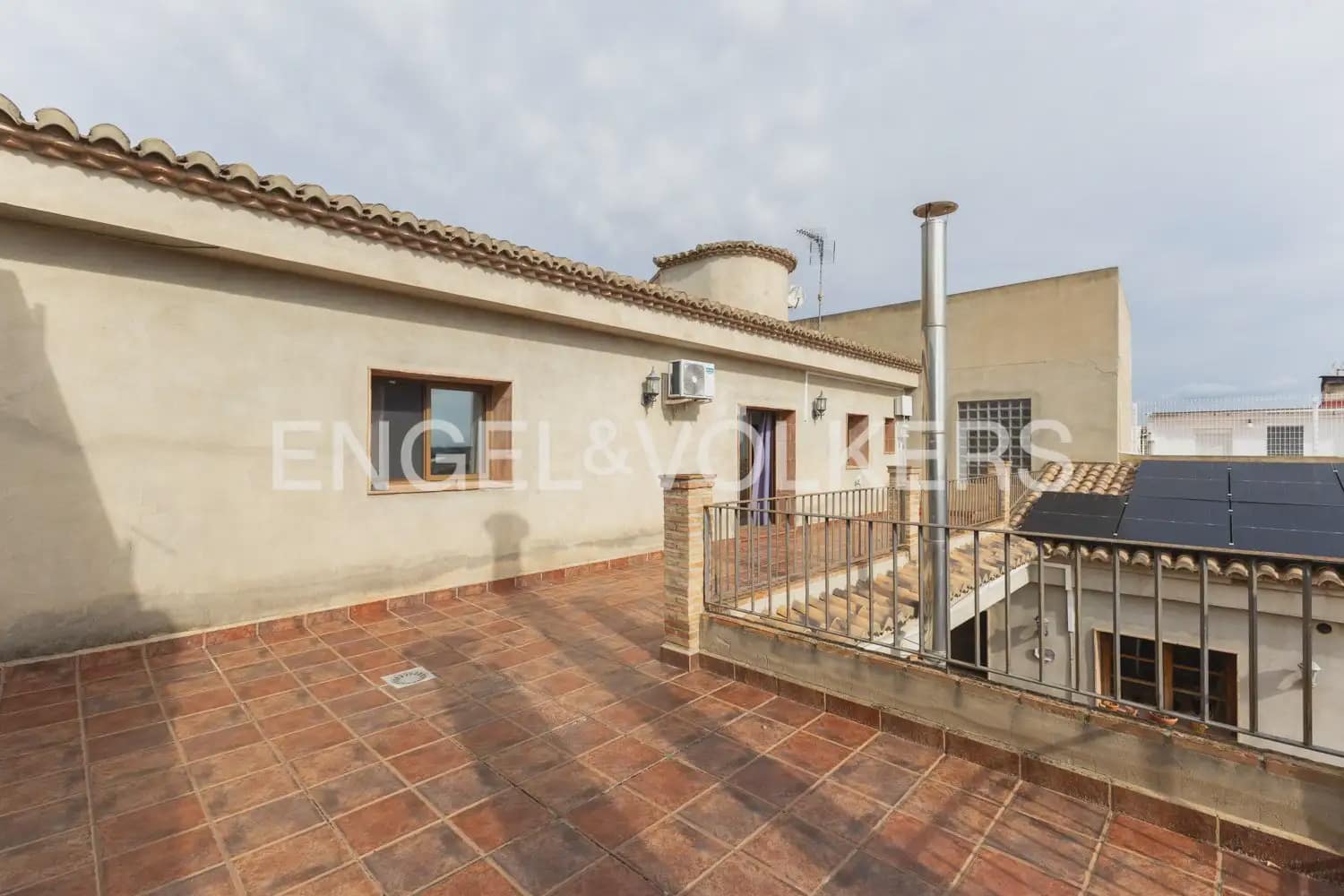 1 slaapkamer Flat te huur in Riba-roja de Turia - € 1.000 (Ref: 10099383)