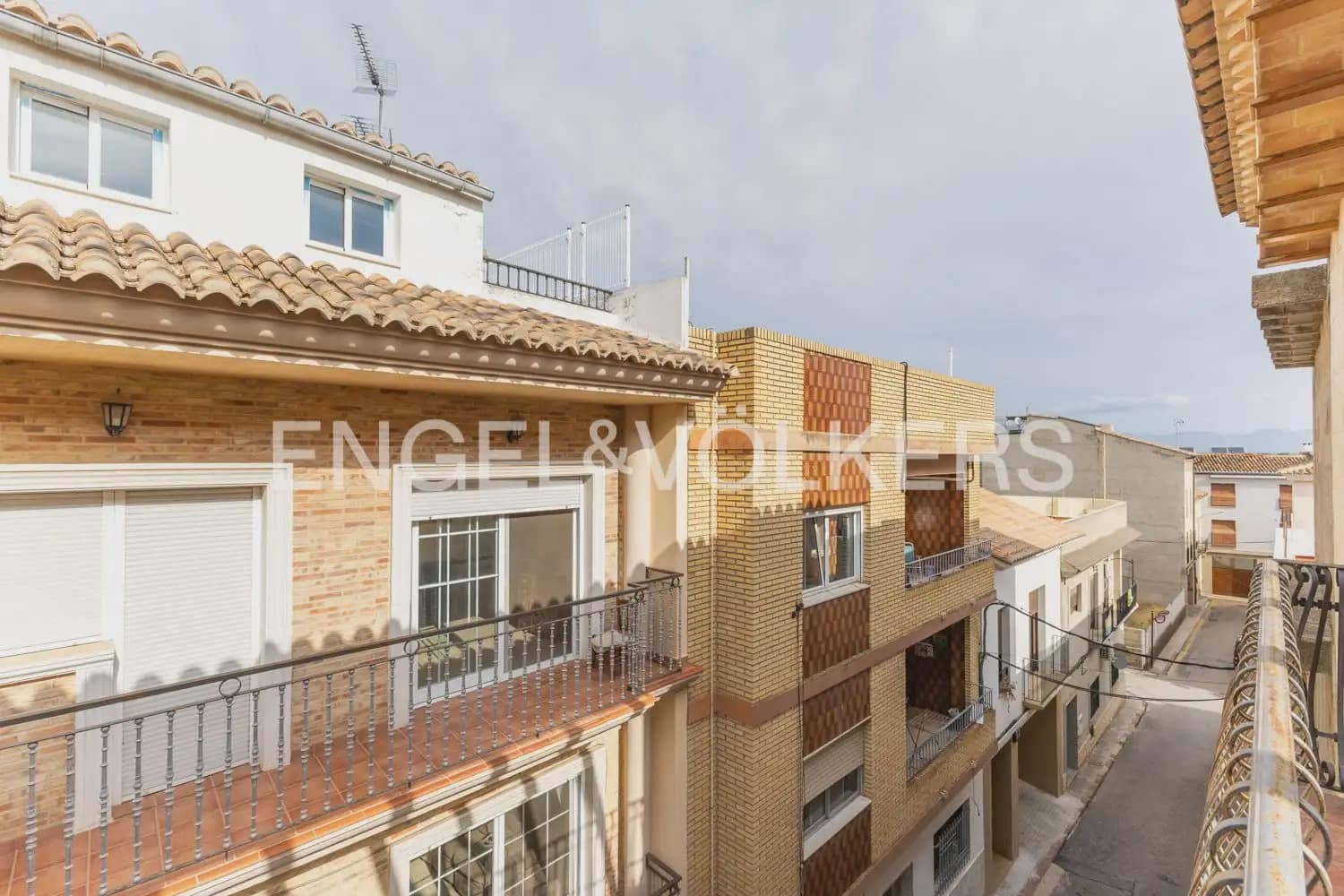 1 slaapkamer Flat te huur in Riba-roja de Turia - € 1.000 (Ref: 10099383)