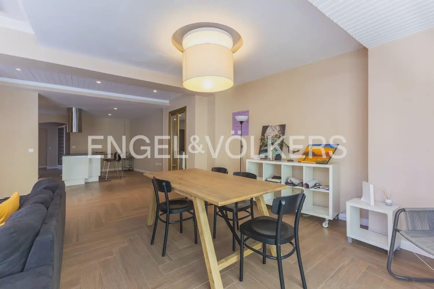 2 sovrum Lägenhet att hyra i Valencia stad - 2 000 € (Ref: 10099385)
