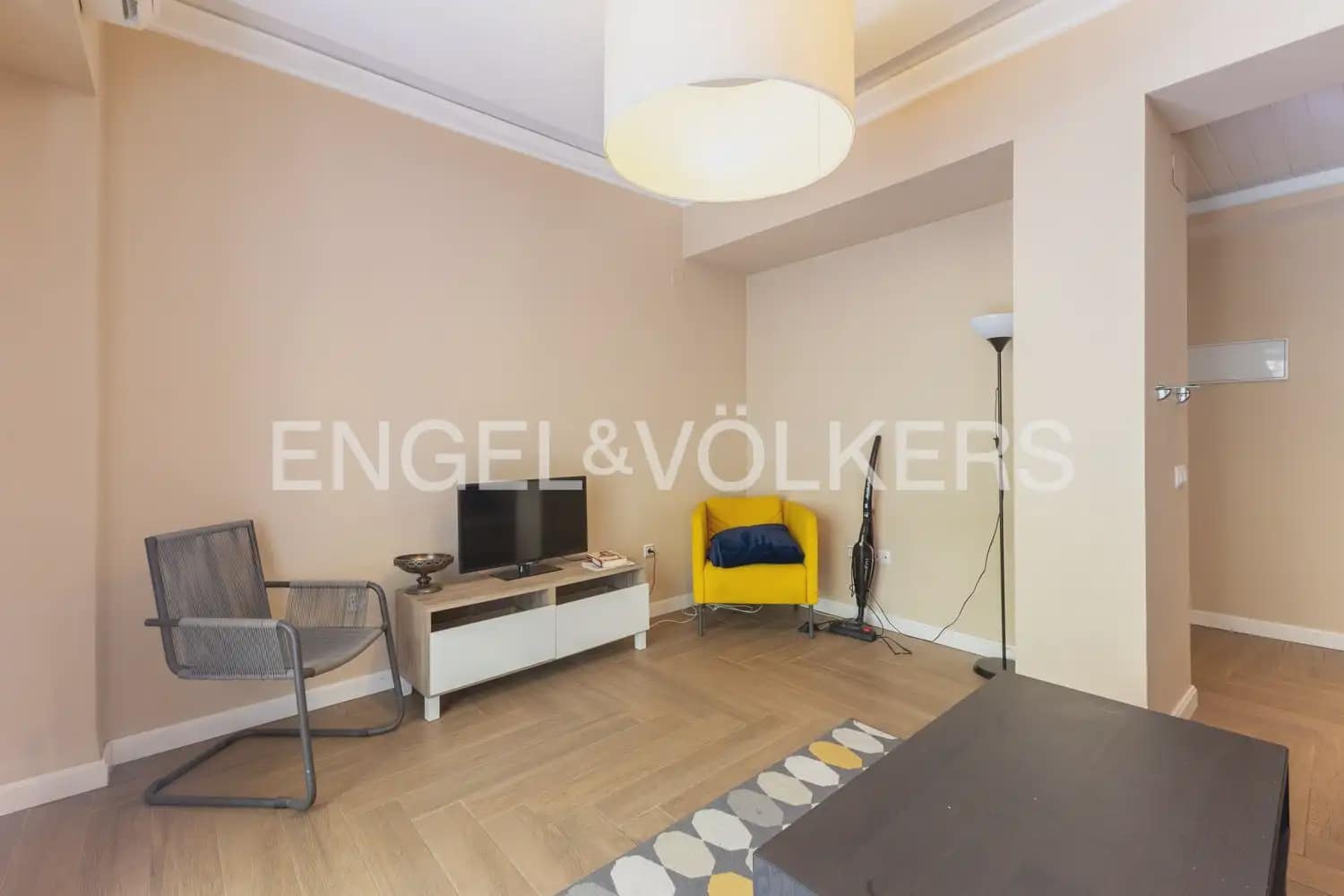 2 sovrum Lägenhet att hyra i Valencia stad - 2 000 € (Ref: 10099385)