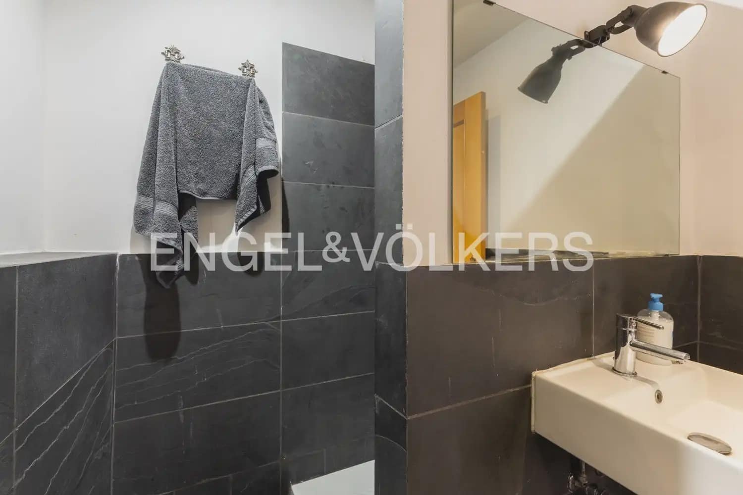 2 sovrum Lägenhet att hyra i Valencia stad - 2 000 € (Ref: 10099385)