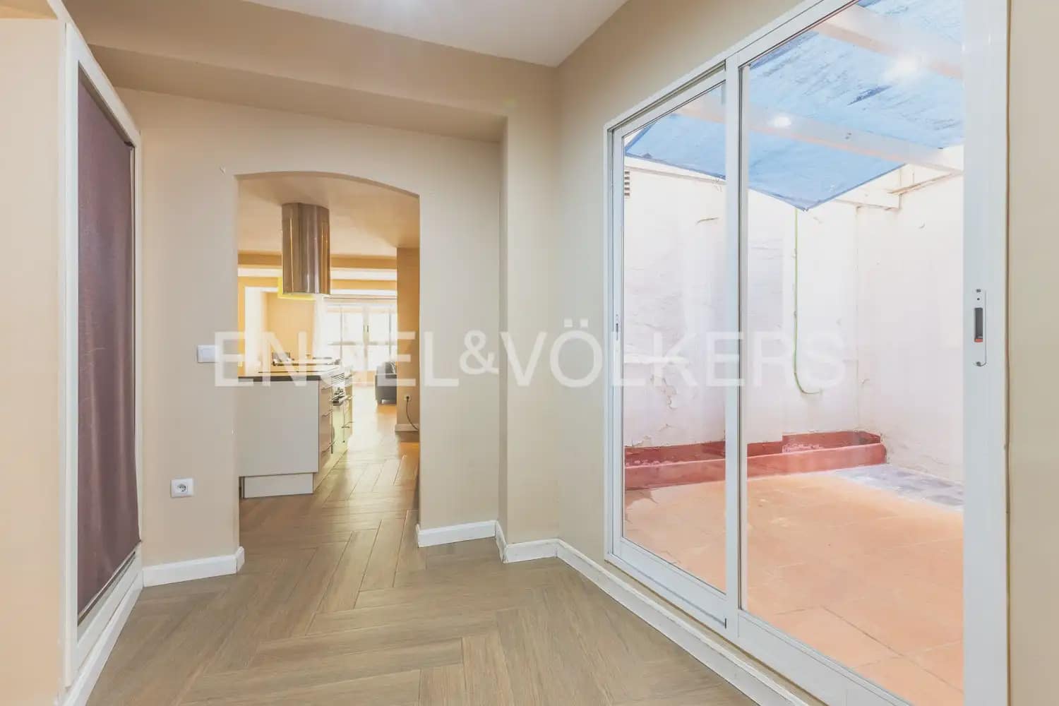 2 sovrum Lägenhet att hyra i Valencia stad - 2 000 € (Ref: 10099385)