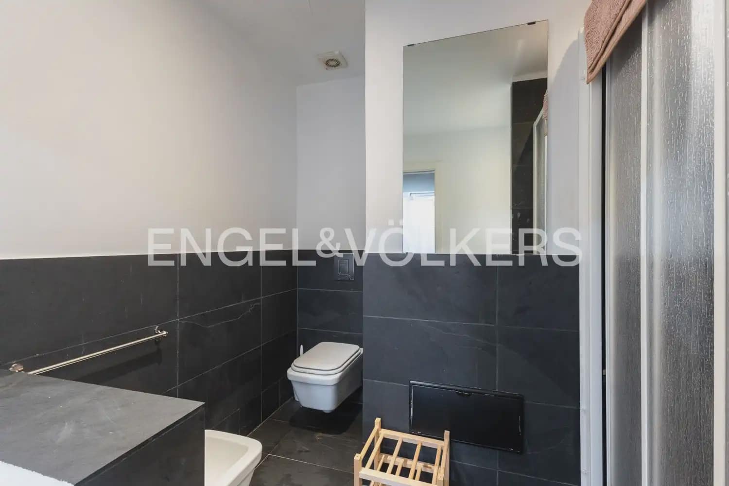 2 sovrum Lägenhet att hyra i Valencia stad - 2 000 € (Ref: 10099385)
