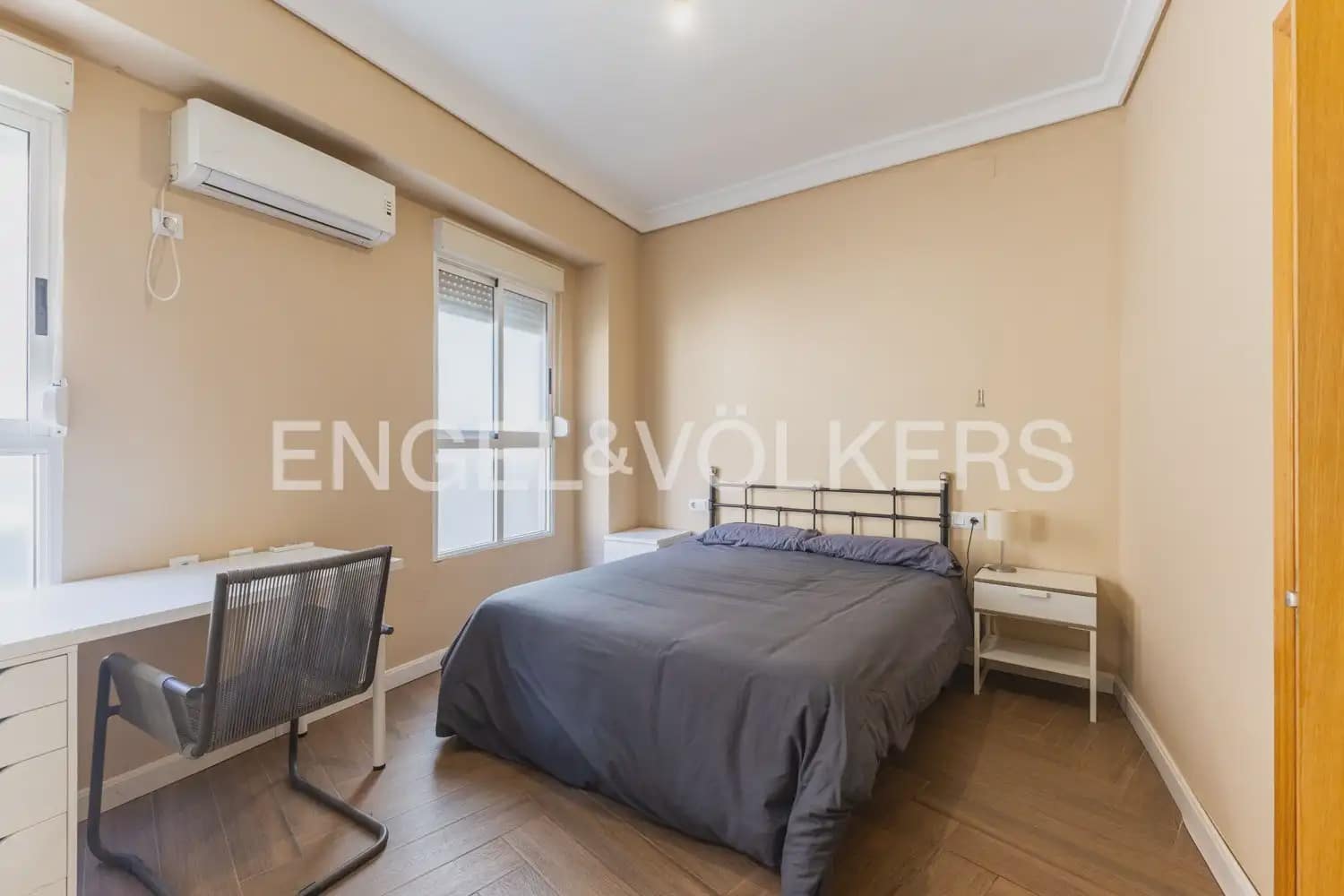 2 sovrum Lägenhet att hyra i Valencia stad - 2 000 € (Ref: 10099385)