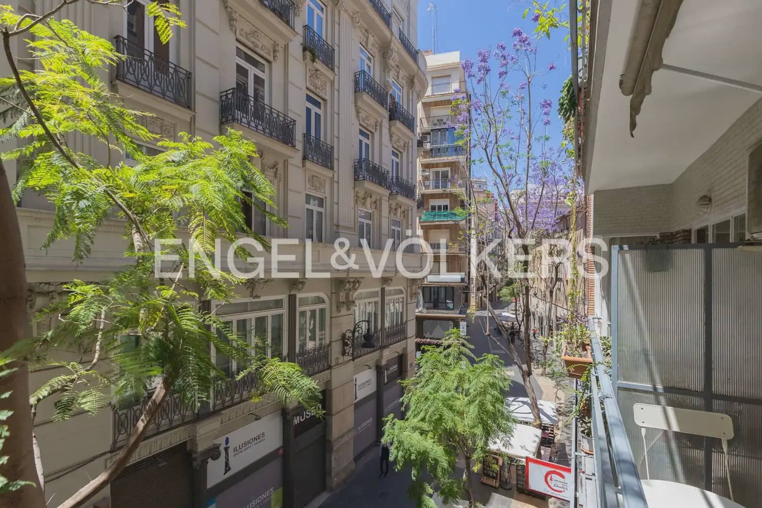 2 sovrum Lägenhet att hyra i Valencia stad - 2 000 € (Ref: 10099385)