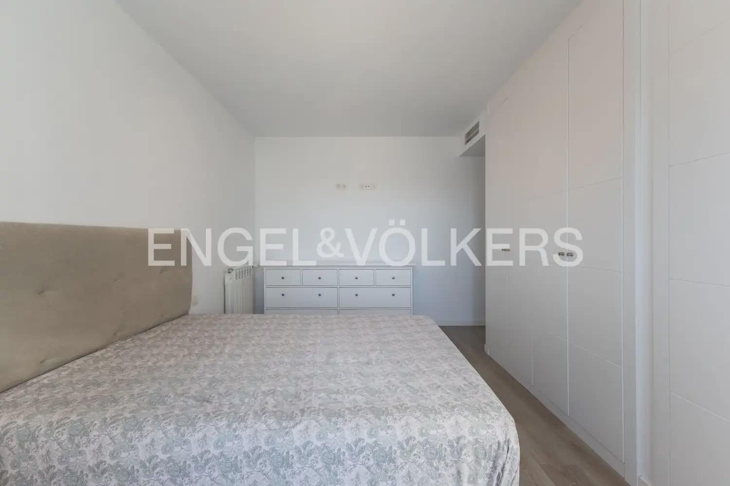 Piso de 3 habitaciones en València ciudad en venta con piscina garaje - 925.000 € (Ref: 10099386)