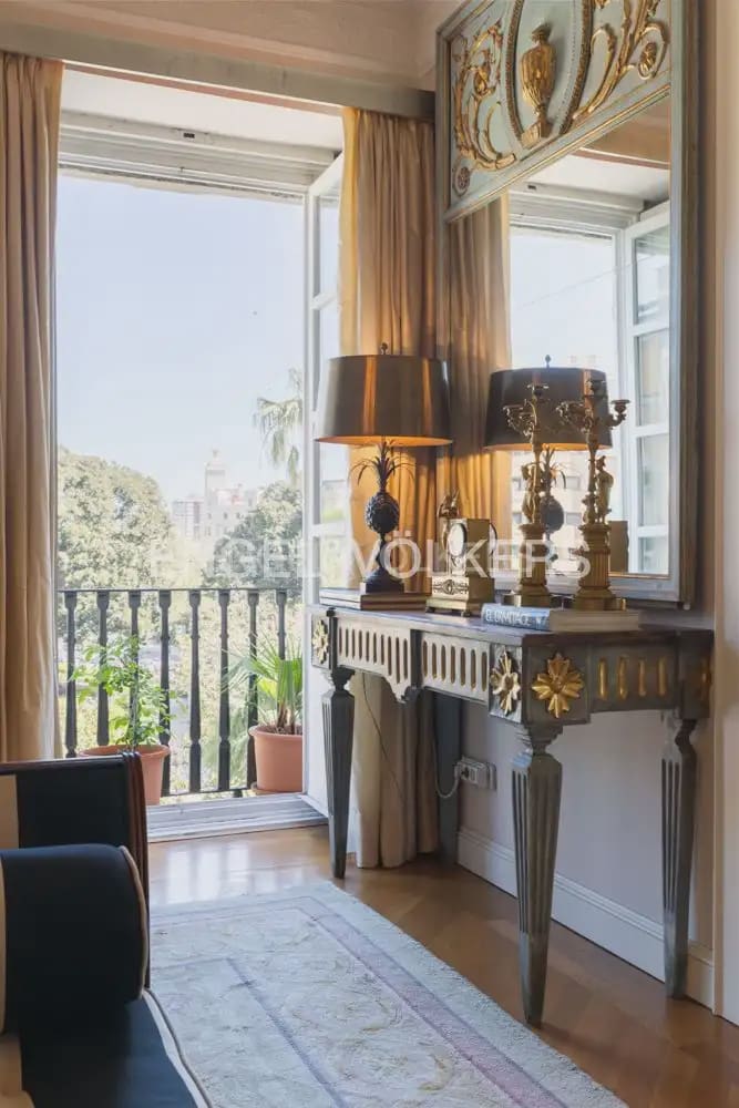 Appartement à vendre à Valence ville avec garage - 2 900 000 € (Ref: 10099387)