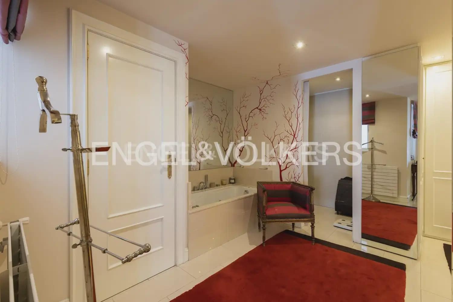 Appartement à vendre à Valence ville avec garage - 2 900 000 € (Ref: 10099387)