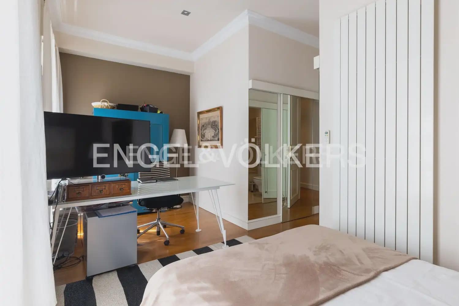 Appartement à vendre à Valence ville avec garage - 2 900 000 € (Ref: 10099387)