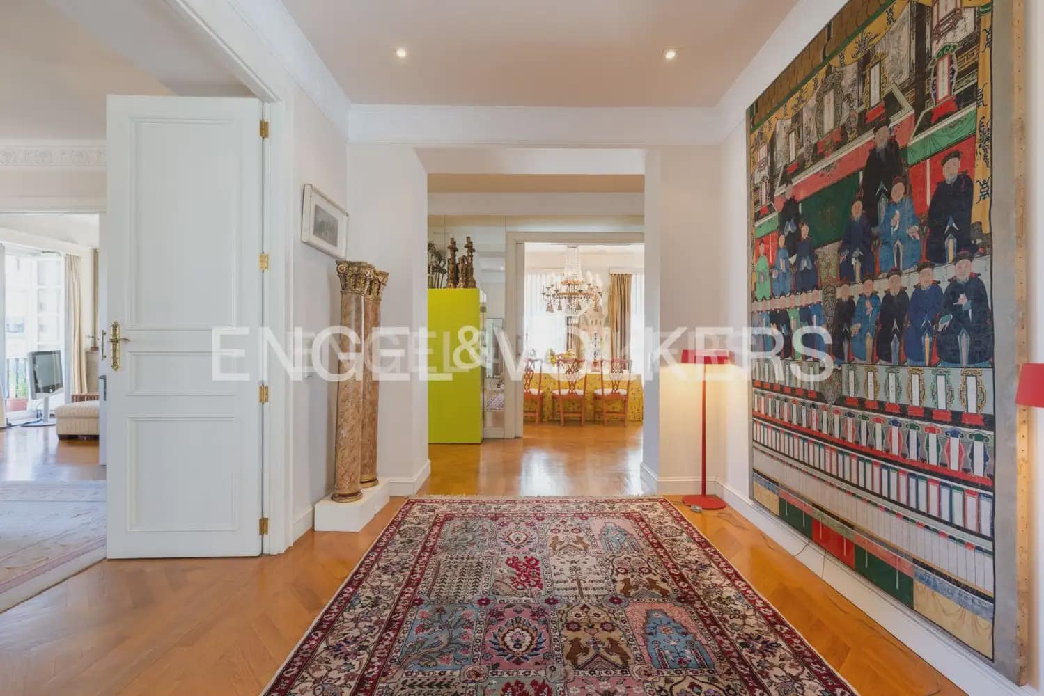 Appartement à vendre à Valence ville avec garage - 2 900 000 € (Ref: 10099387)