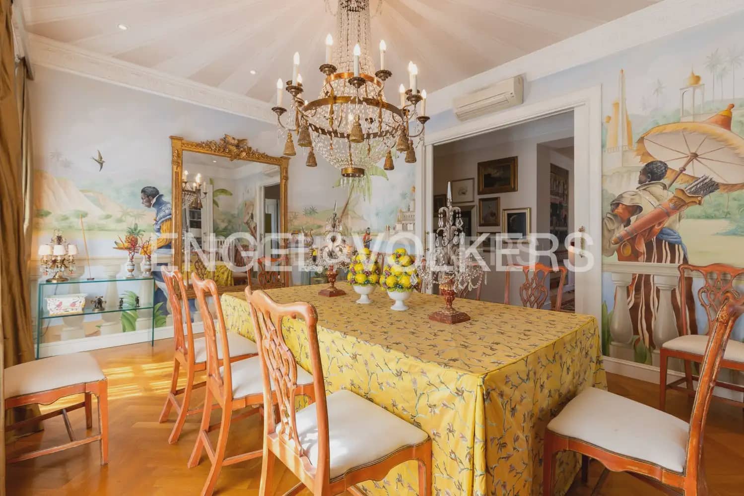 Appartement à vendre à Valence ville avec garage - 2 900 000 € (Ref: 10099387)