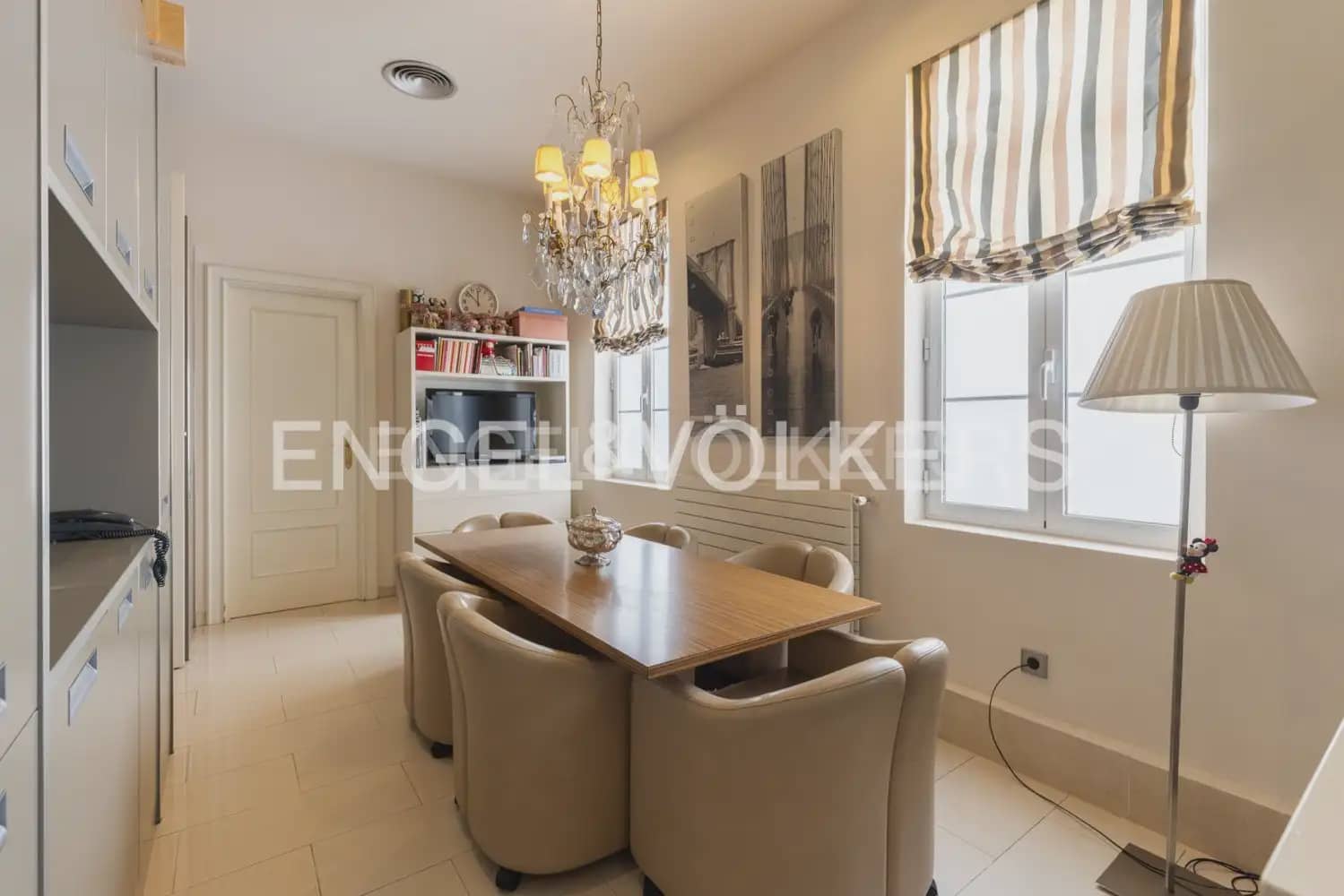 Appartement à vendre à Valence ville avec garage - 2 900 000 € (Ref: 10099387)
