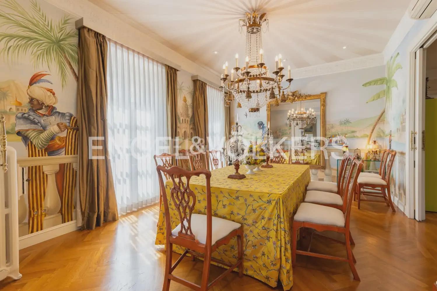 Appartement à vendre à Valence ville avec garage - 2 900 000 € (Ref: 10099387)