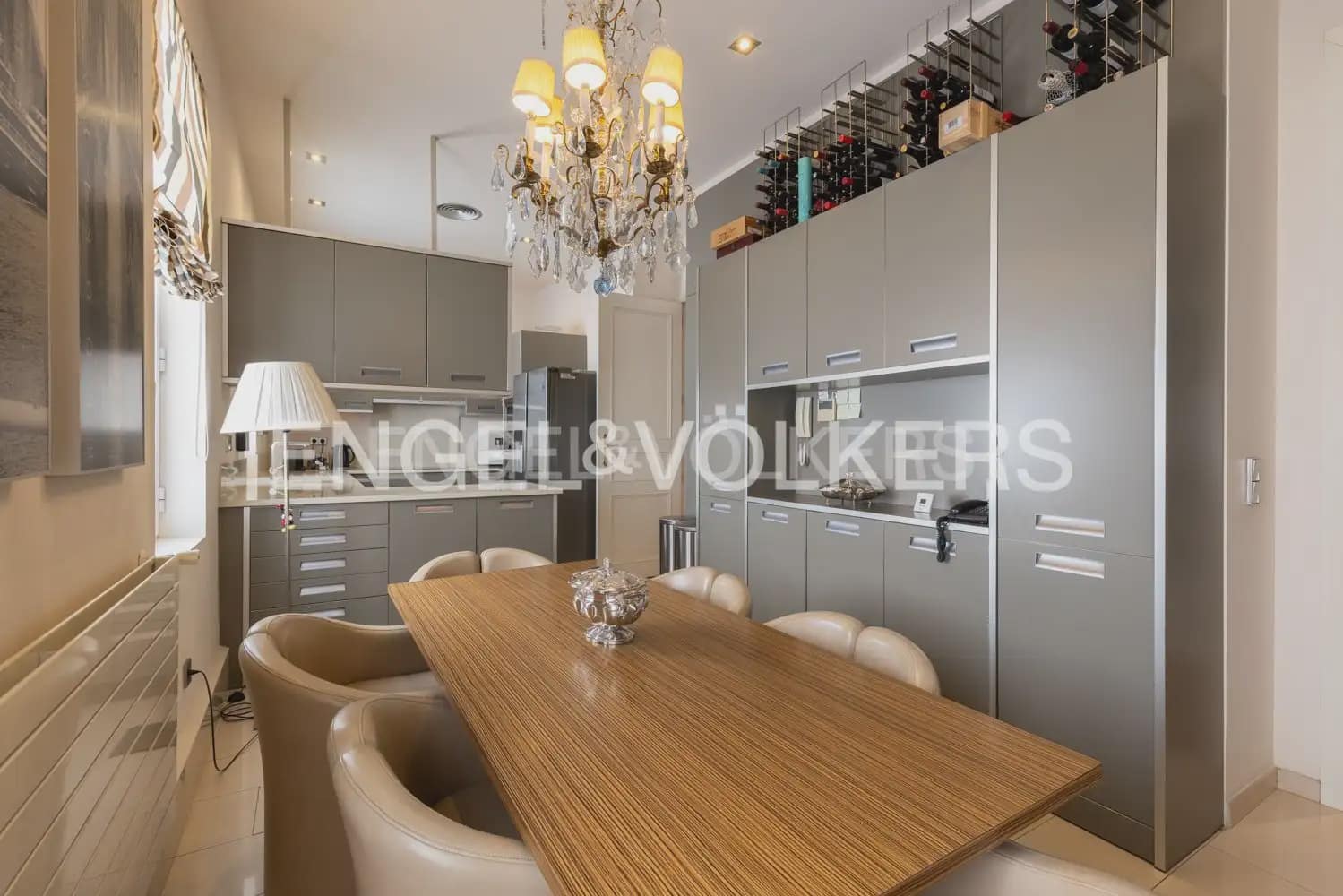Appartement à vendre à Valence ville avec garage - 2 900 000 € (Ref: 10099387)