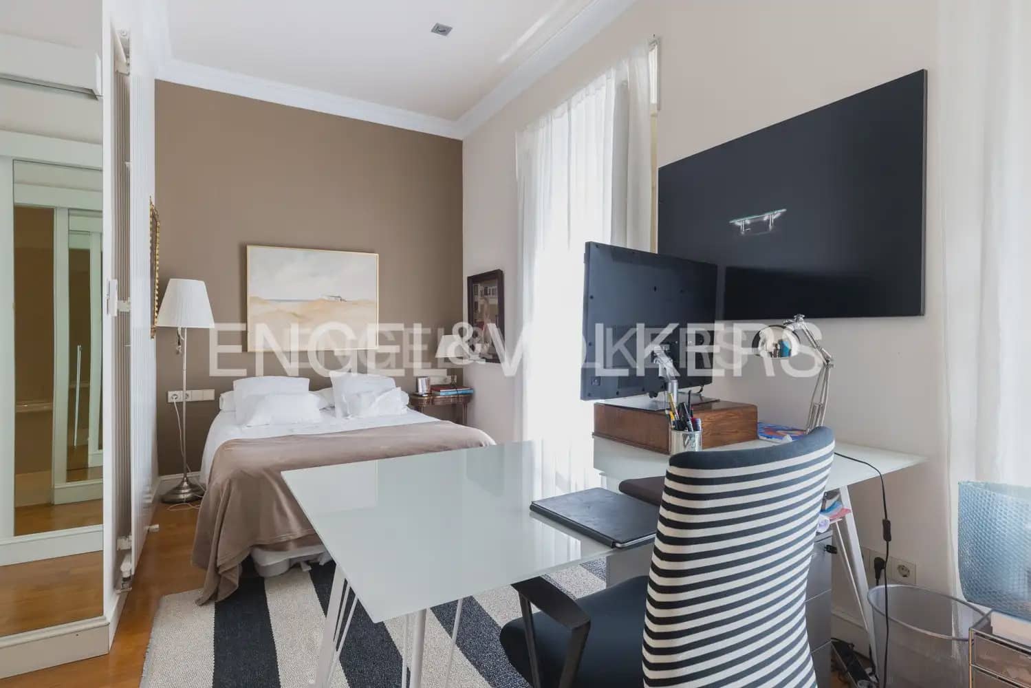 Appartement à vendre à Valence ville avec garage - 2 900 000 € (Ref: 10099387)