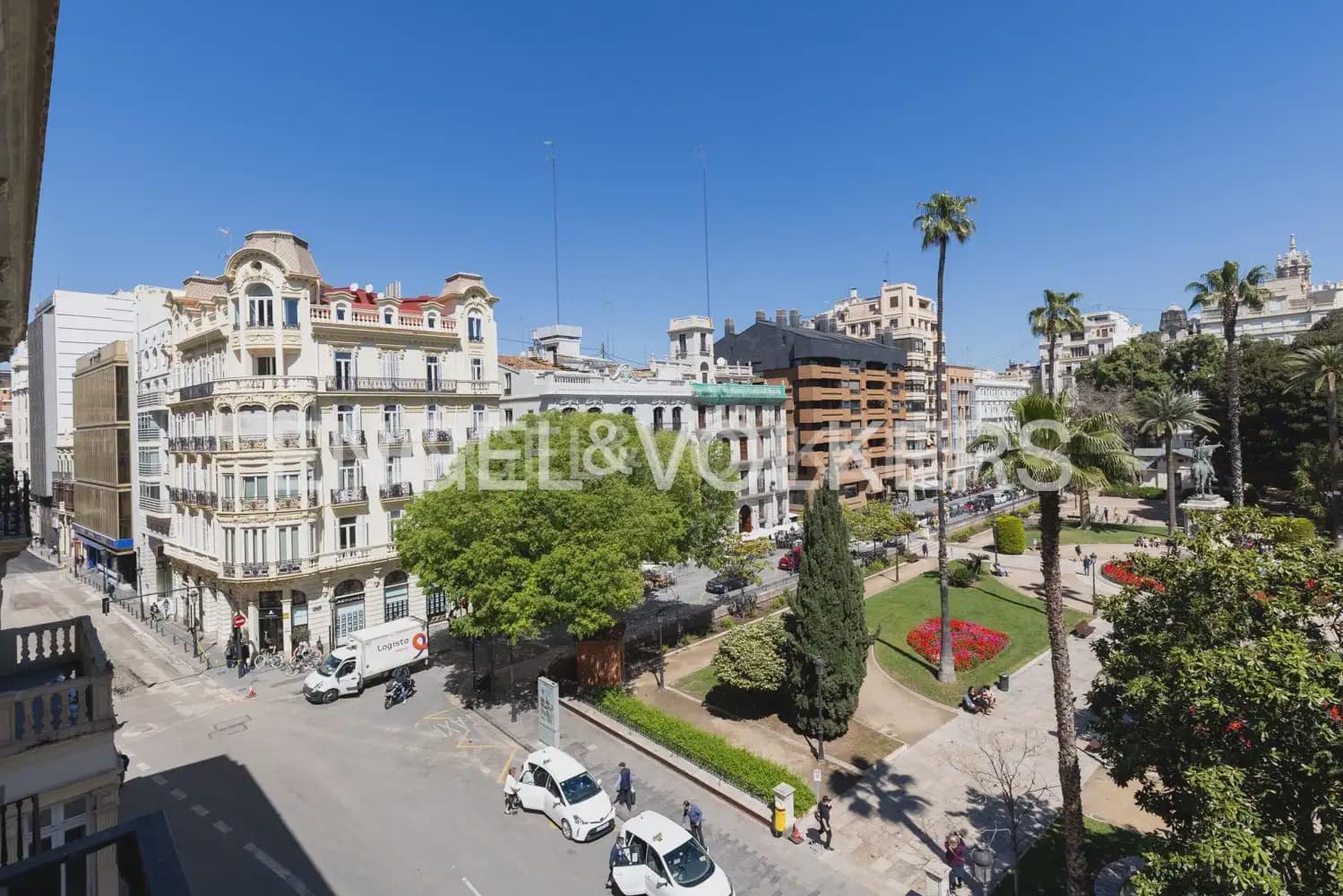 Appartement à vendre à Valence ville avec garage - 2 900 000 € (Ref: 10099387)