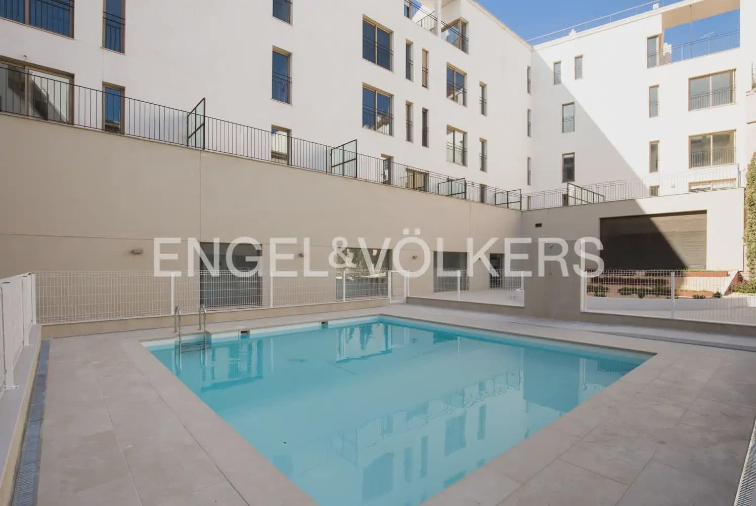1 slaapkamer Flat te huur in Valencia stad met zwembad - € 1.550 (Ref: 10099449)