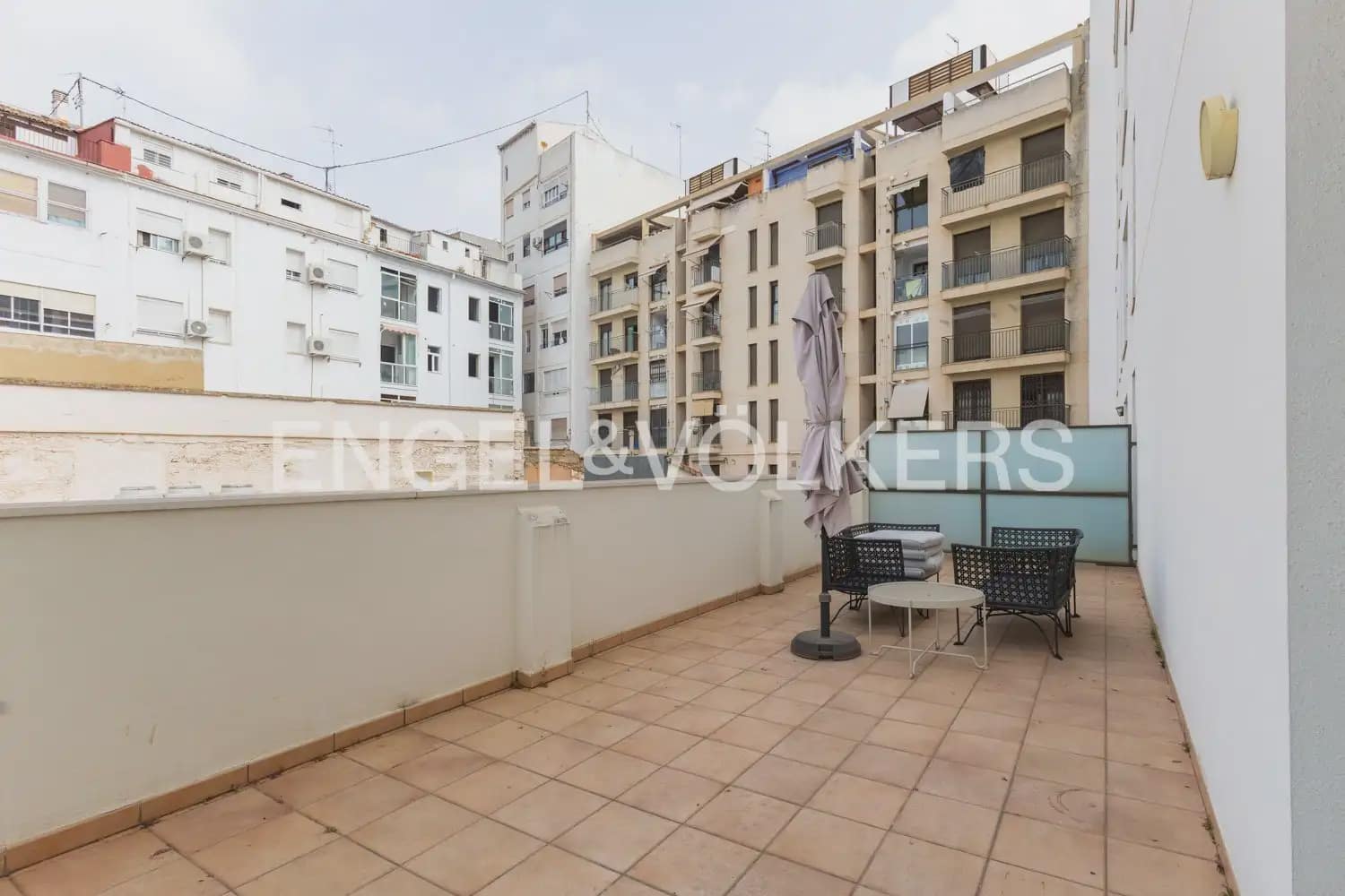 1 slaapkamer Flat te huur in Valencia stad met zwembad - € 1.550 (Ref: 10099449)