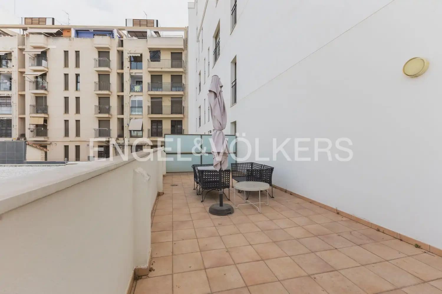1 slaapkamer Flat te huur in Valencia stad met zwembad - € 1.550 (Ref: 10099449)