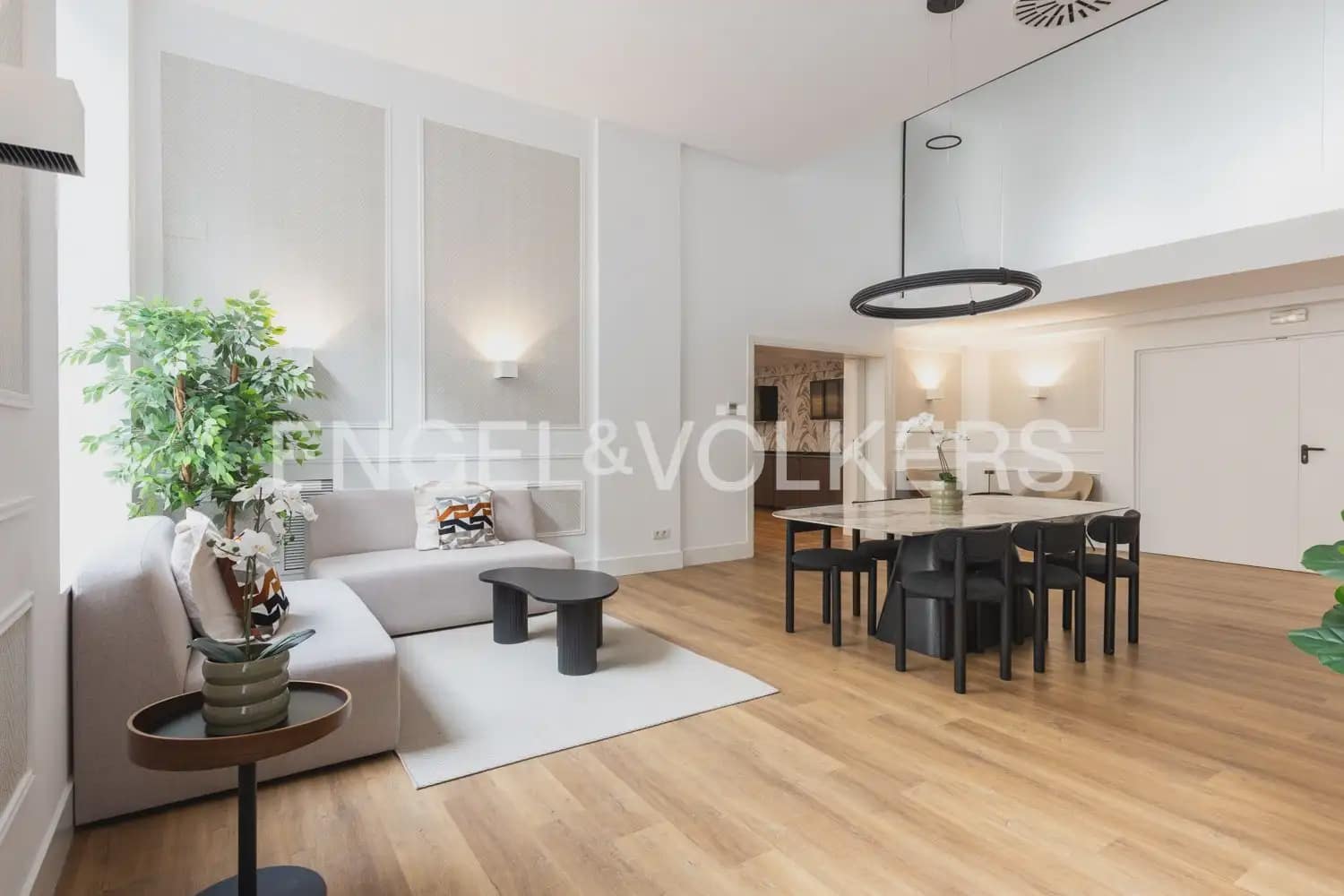 1 slaapkamer Flat te huur in Valencia stad met zwembad - € 1.550 (Ref: 10099449)