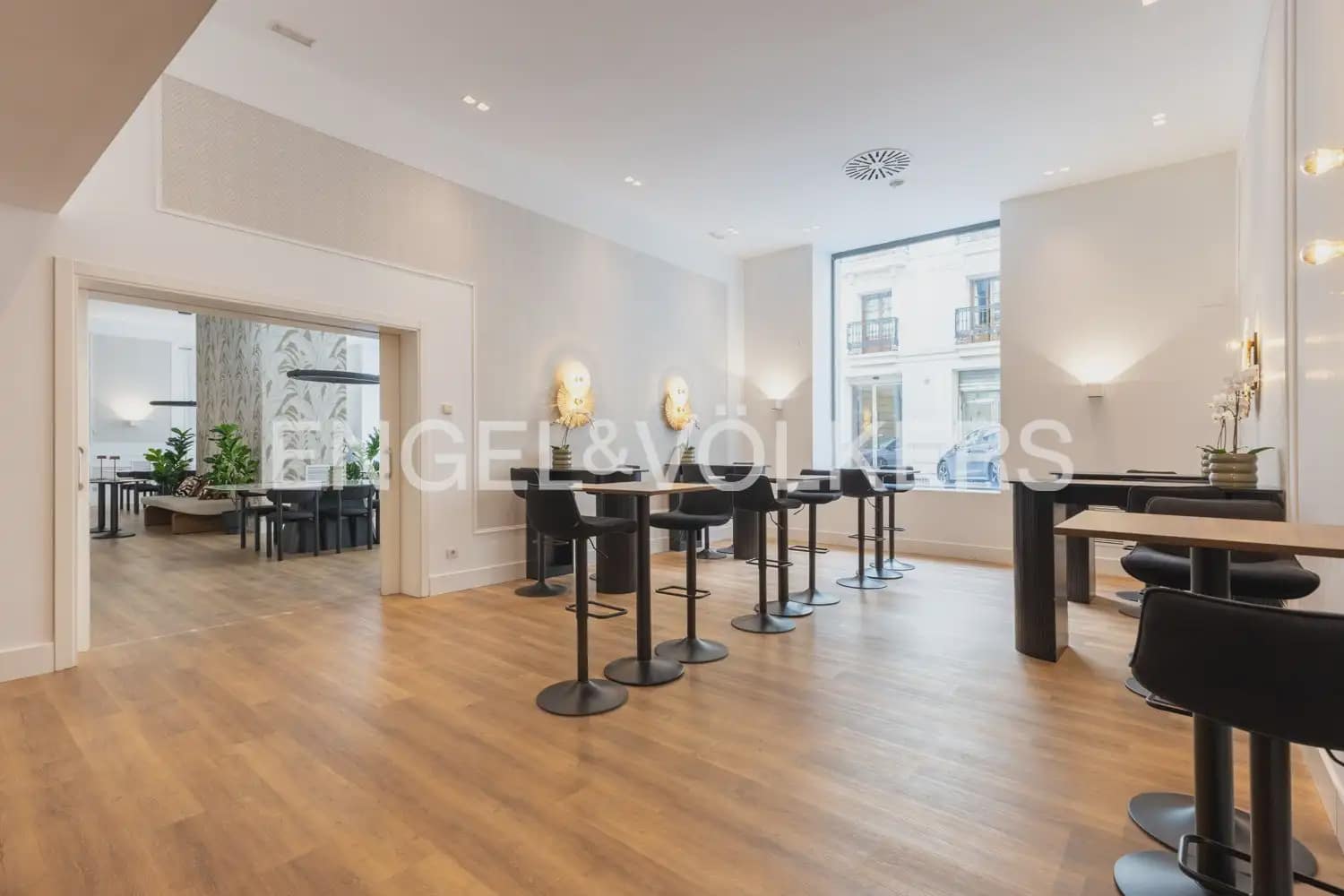 1 slaapkamer Flat te huur in Valencia stad met zwembad - € 1.550 (Ref: 10099449)