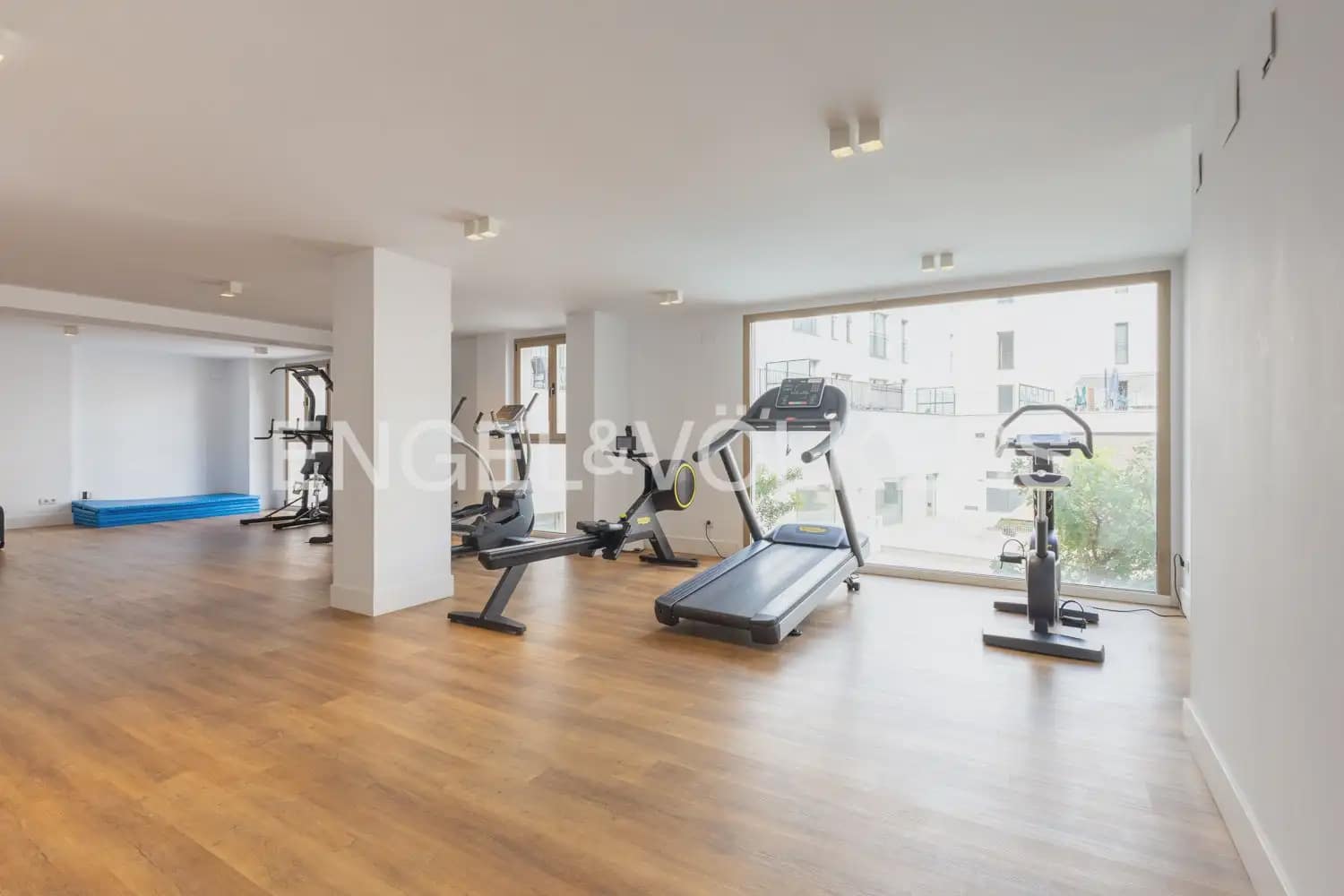 1 slaapkamer Flat te huur in Valencia stad met zwembad - € 1.550 (Ref: 10099449)