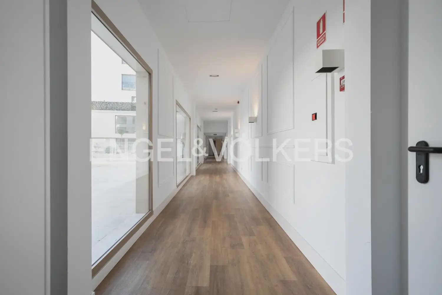 1 slaapkamer Flat te huur in Valencia stad met zwembad - € 1.550 (Ref: 10099449)