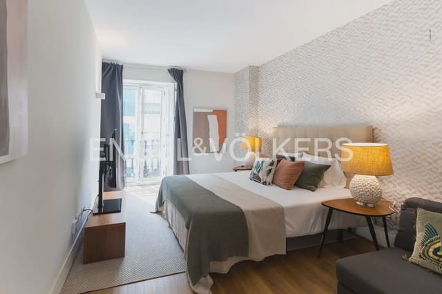 1 soveværelse Lejlighed til leje i La Roqueta, Valencia by med swimmingpool - € 1.550 (Ref: 10099449)