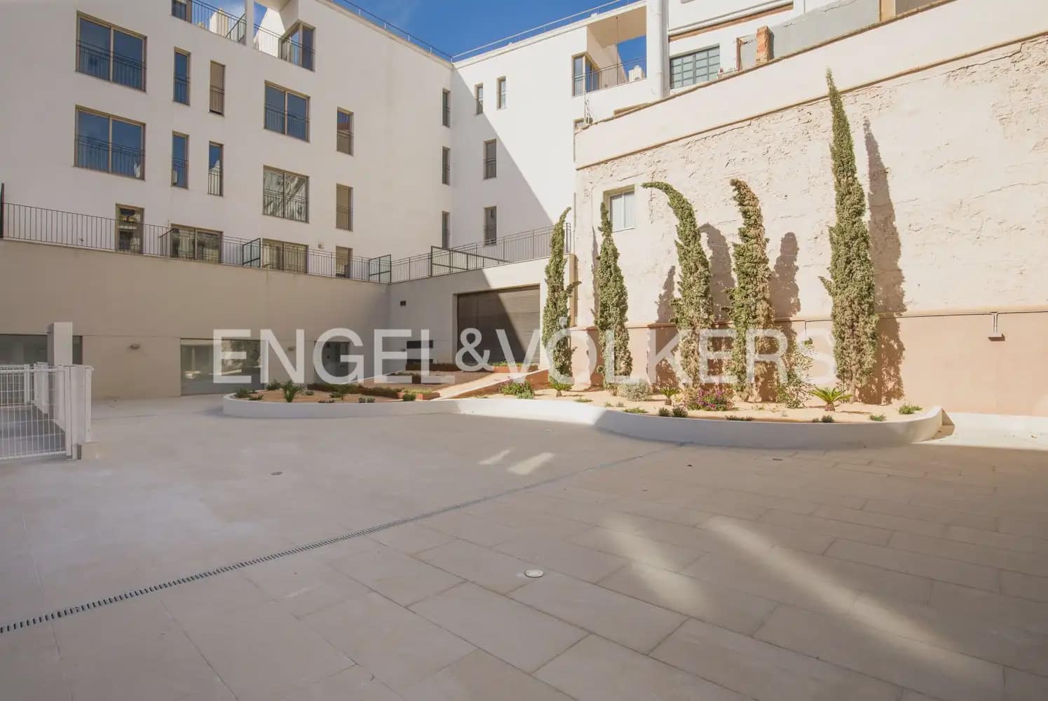 1 slaapkamer Flat te huur in Valencia stad met zwembad - € 1.550 (Ref: 10099449)