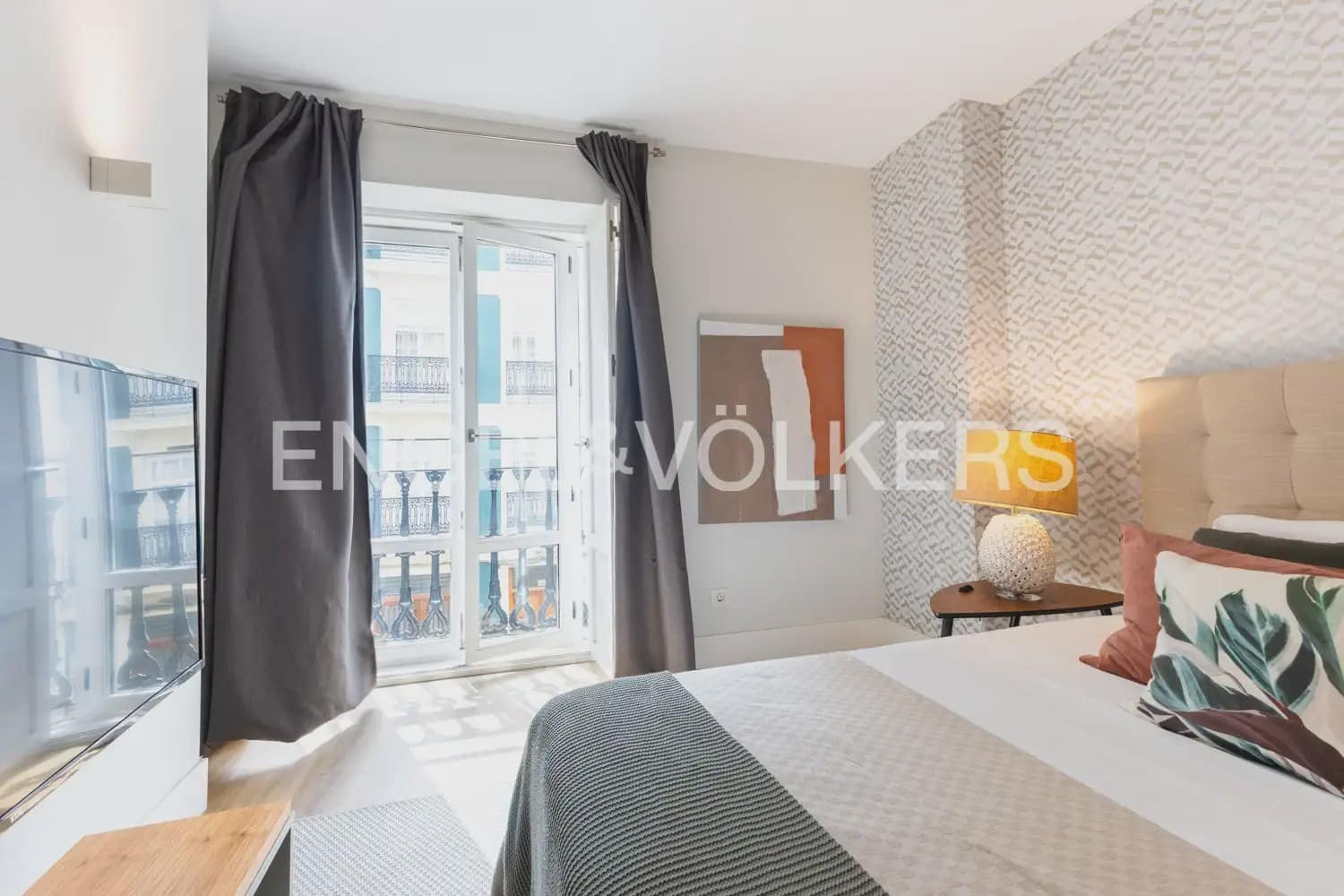1 slaapkamer Flat te huur in Valencia stad met zwembad - € 1.550 (Ref: 10099449)