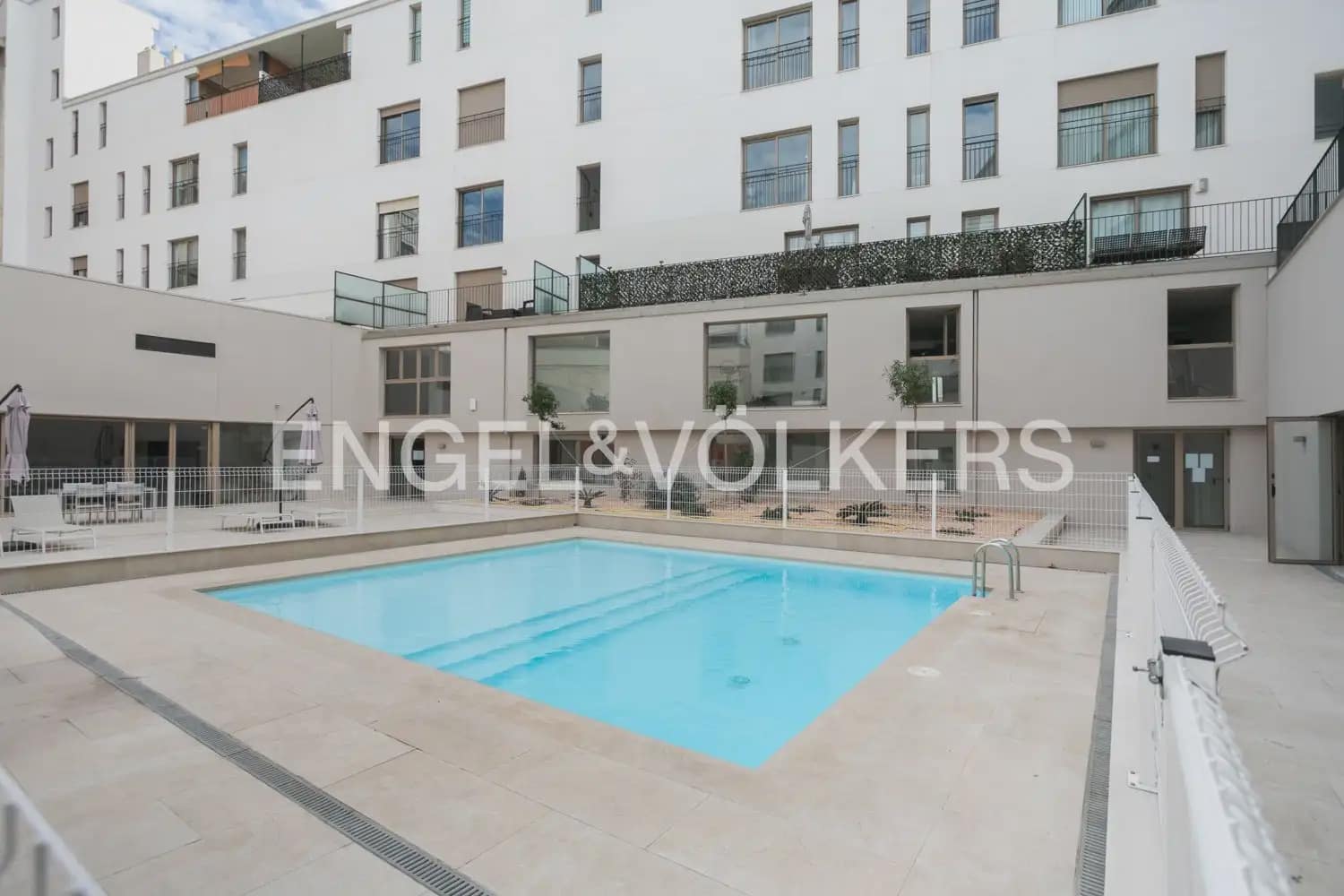 1 slaapkamer Flat te huur in Valencia stad met zwembad - € 1.550 (Ref: 10099449)