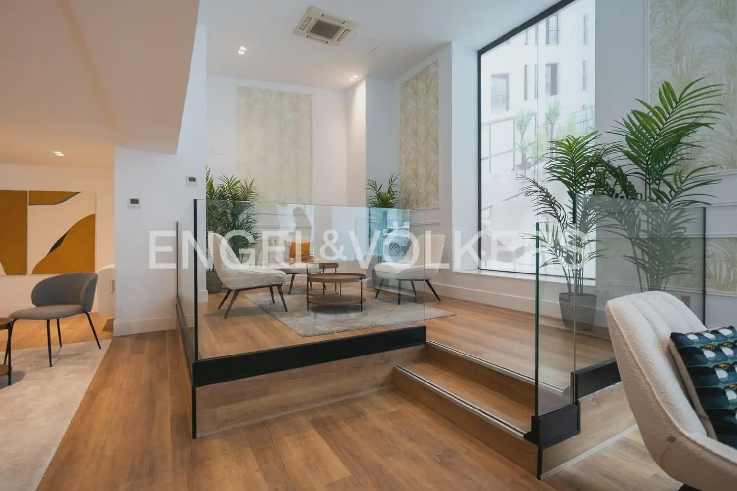 1 slaapkamer Flat te huur in Valencia stad met zwembad - € 1.550 (Ref: 10099449)