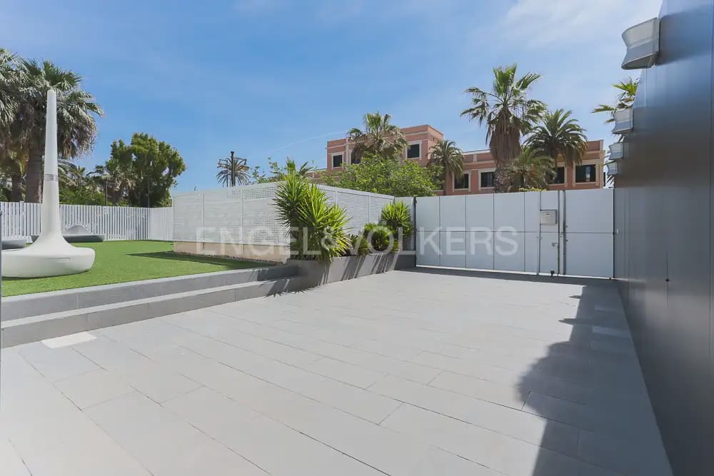 2 quarto Apartamento para arrendar em Valencia cidade com garagem - 2 300 € (Ref: 10099450)