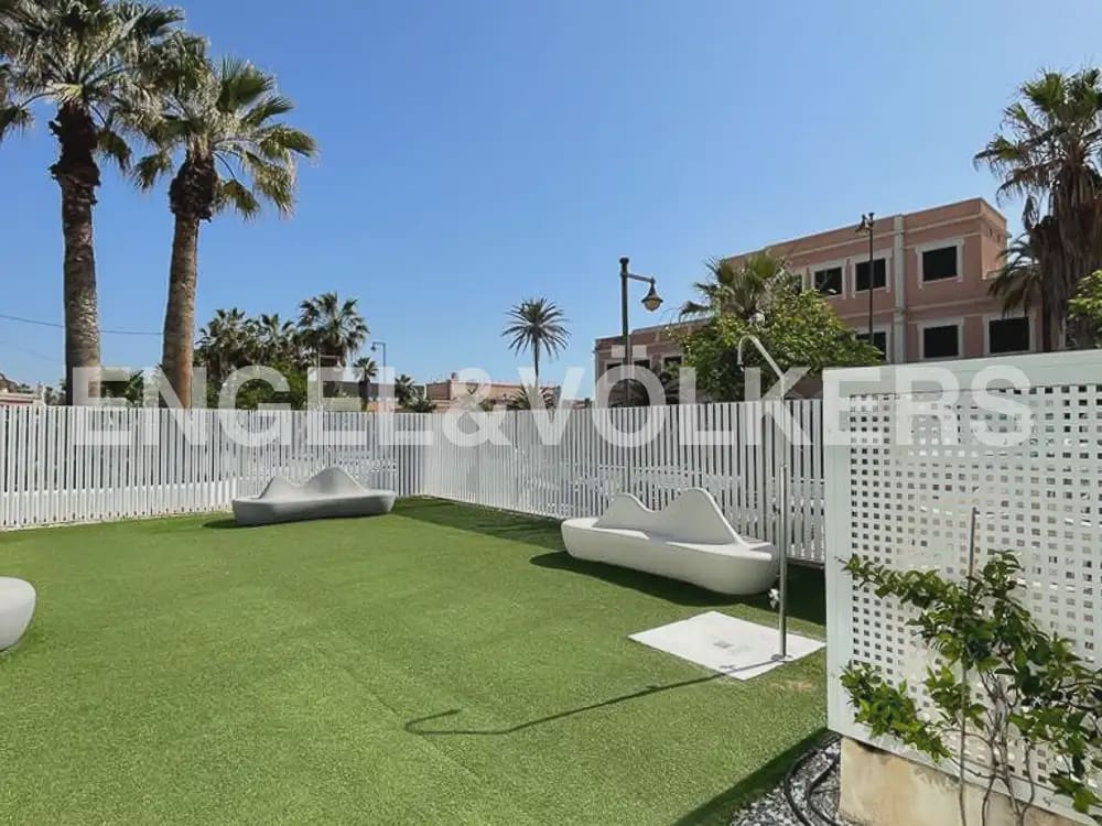 2 quarto Apartamento para arrendar em Valencia cidade com garagem - 2 300 € (Ref: 10099450)