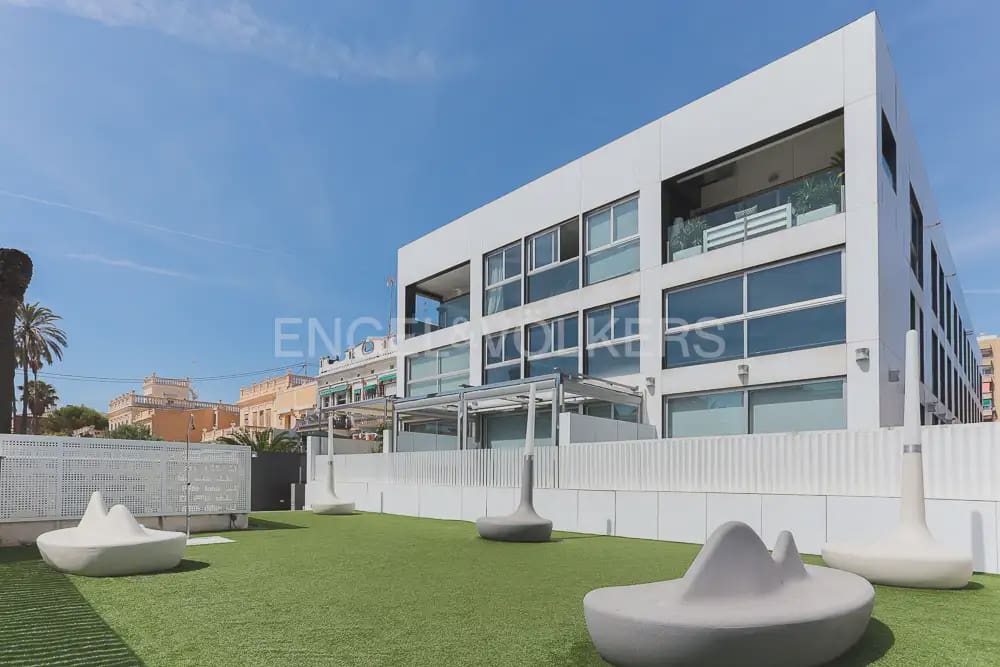 2 quarto Apartamento para arrendar em Valencia cidade com garagem - 2 300 € (Ref: 10099450)