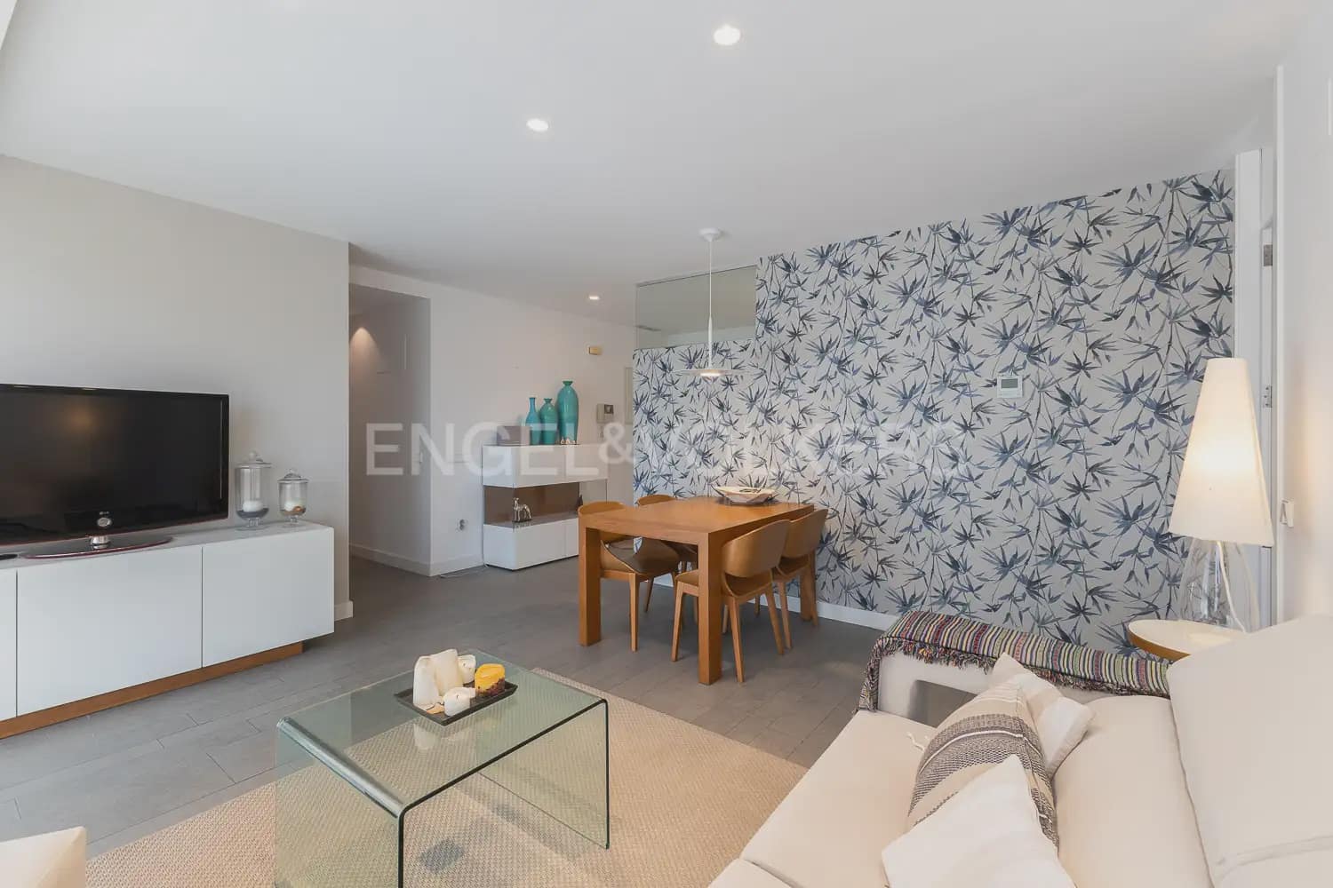 2 quarto Apartamento para arrendar em Valencia cidade com garagem - 2 300 € (Ref: 10099450)