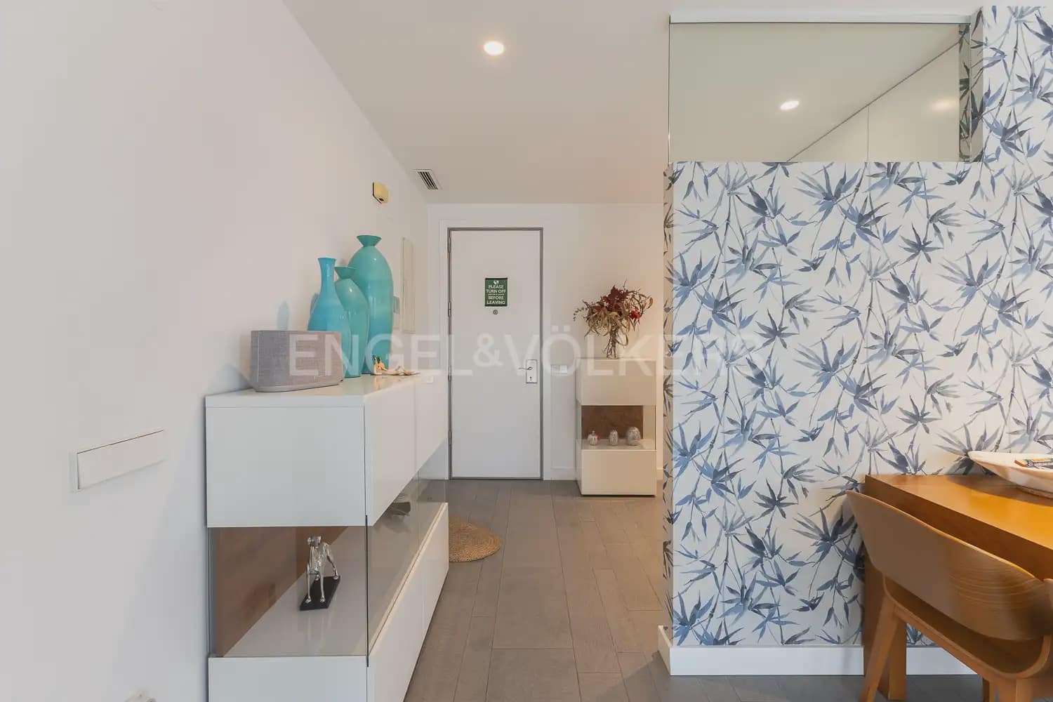 2 quarto Apartamento para arrendar em Valencia cidade com garagem - 2 300 € (Ref: 10099450)