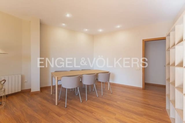 2 soveværelse Lejlighed til leje i El Carme, Valencia by - € 2.350 (Ref: 10099451)