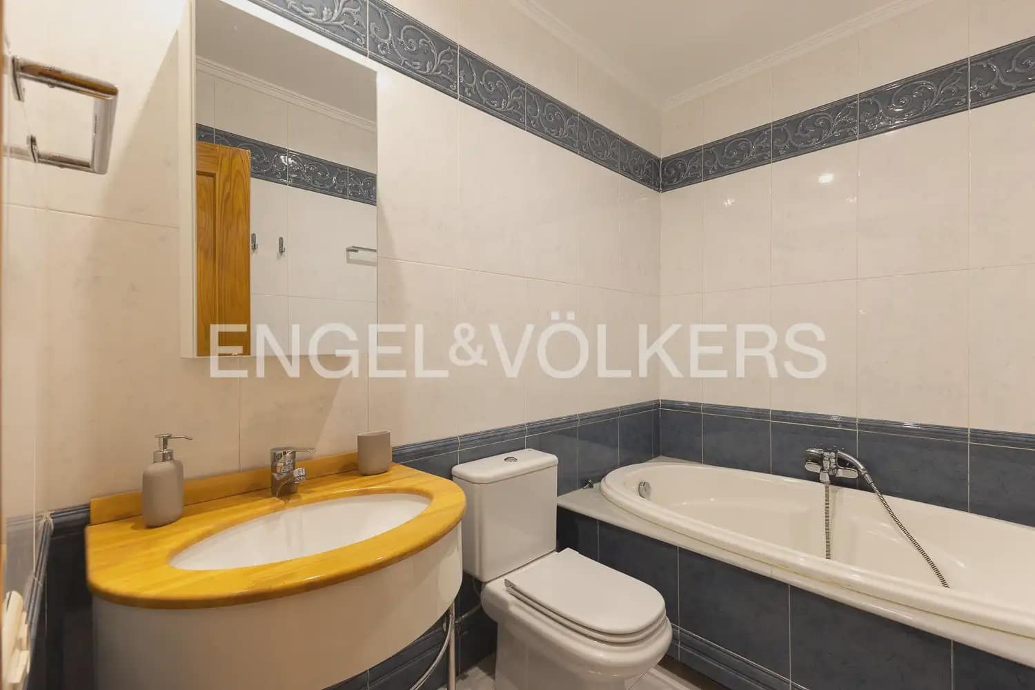 2 soveværelse Lejlighed til leje i Valencia by - € 2.350 (Ref: 10099451)