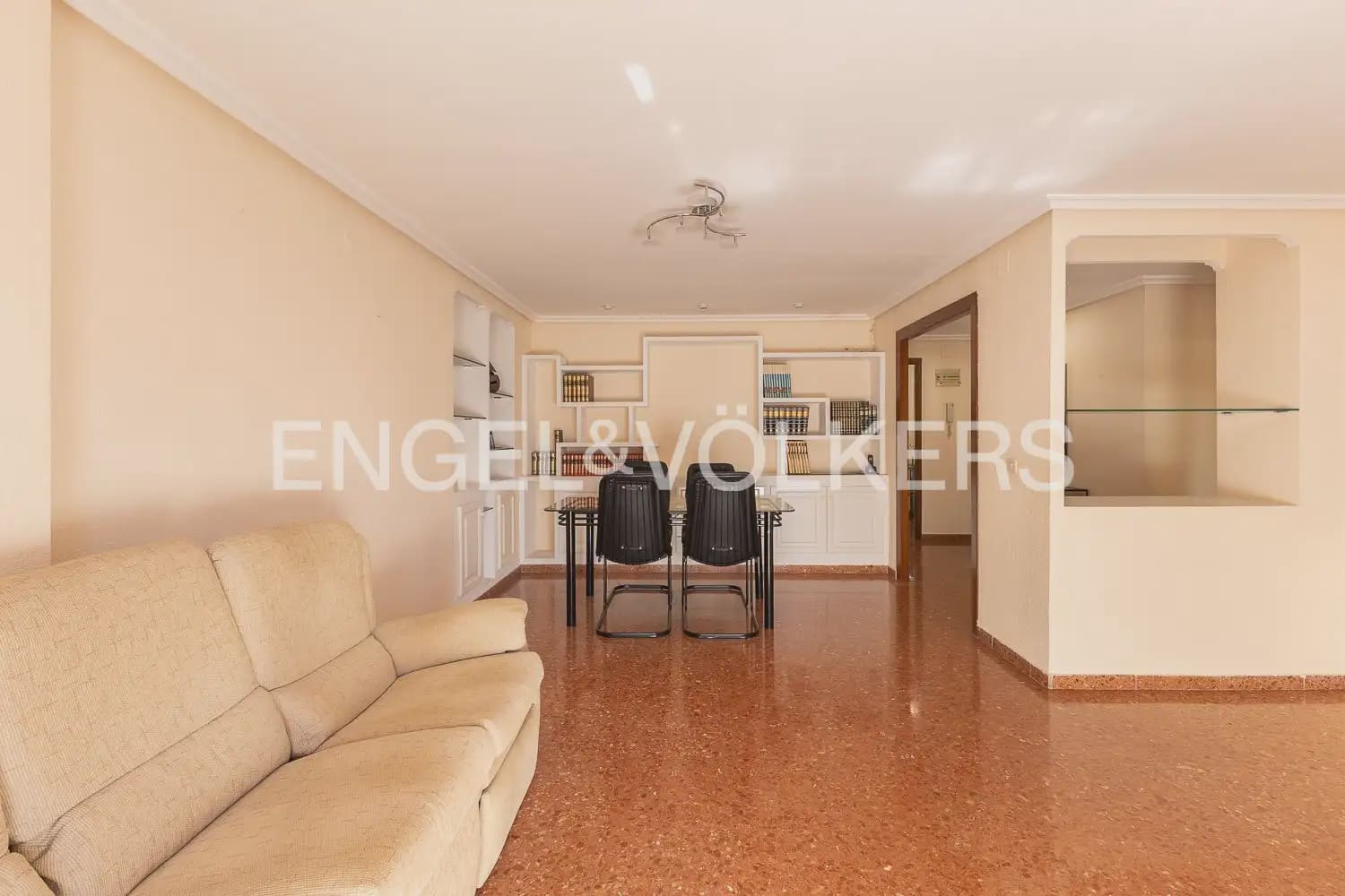 Piso de 3 habitaciones en València ciudad en venta con garaje - 520.000 € (Ref: 10100730)