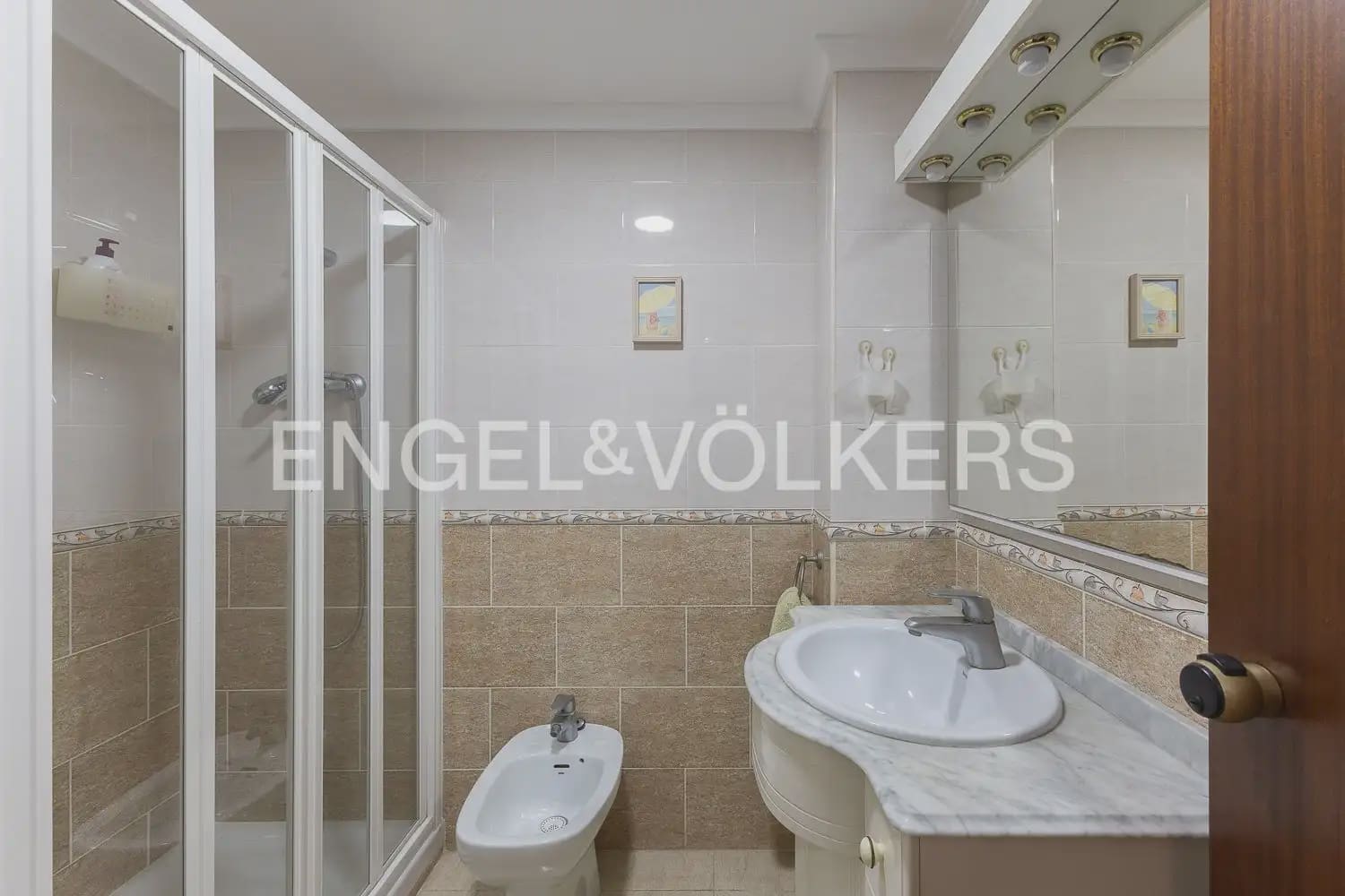 Piso de 3 habitaciones en València ciudad en venta con garaje - 520.000 € (Ref: 10100730)