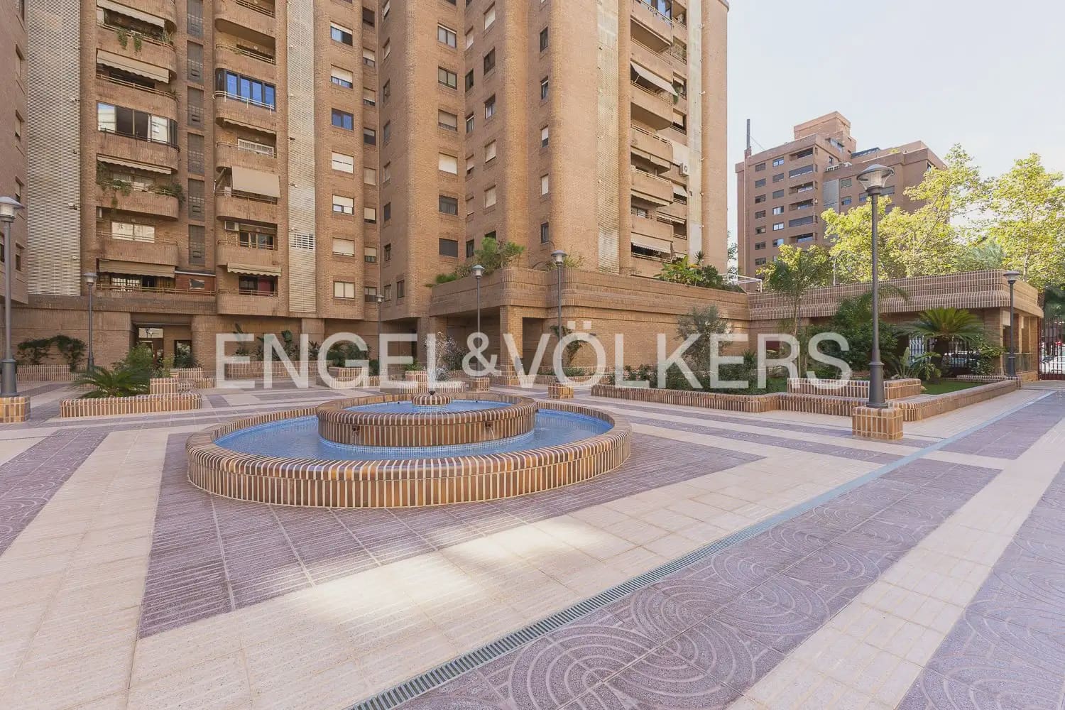 Piso de 3 habitaciones en València ciudad en venta con garaje - 520.000 € (Ref: 10100730)