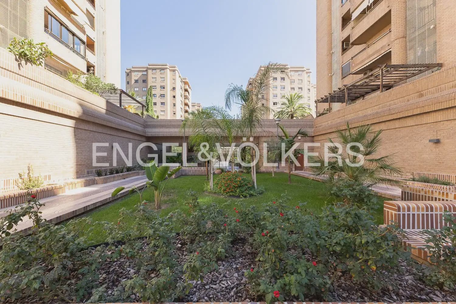 Piso de 3 habitaciones en València ciudad en venta con garaje - 520.000 € (Ref: 10100730)