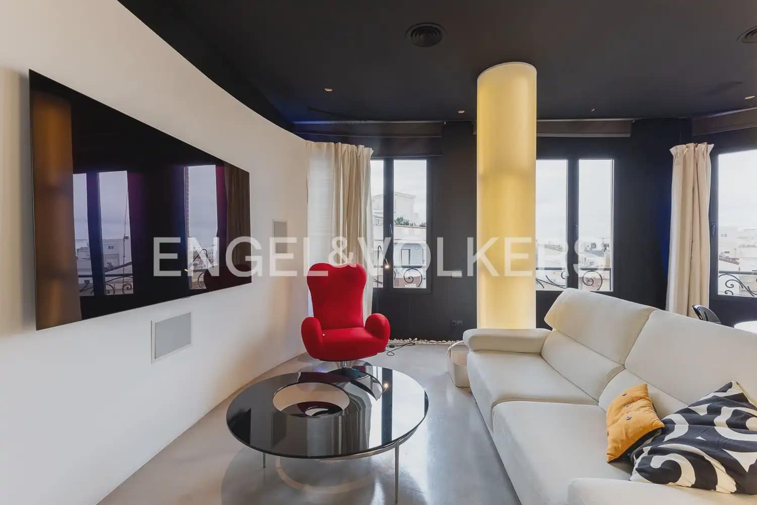 2 sypialnia Mieszkanie do wynajęcia w Miasto Walencja z garażem - 2 500 € (Ref: 10100732)