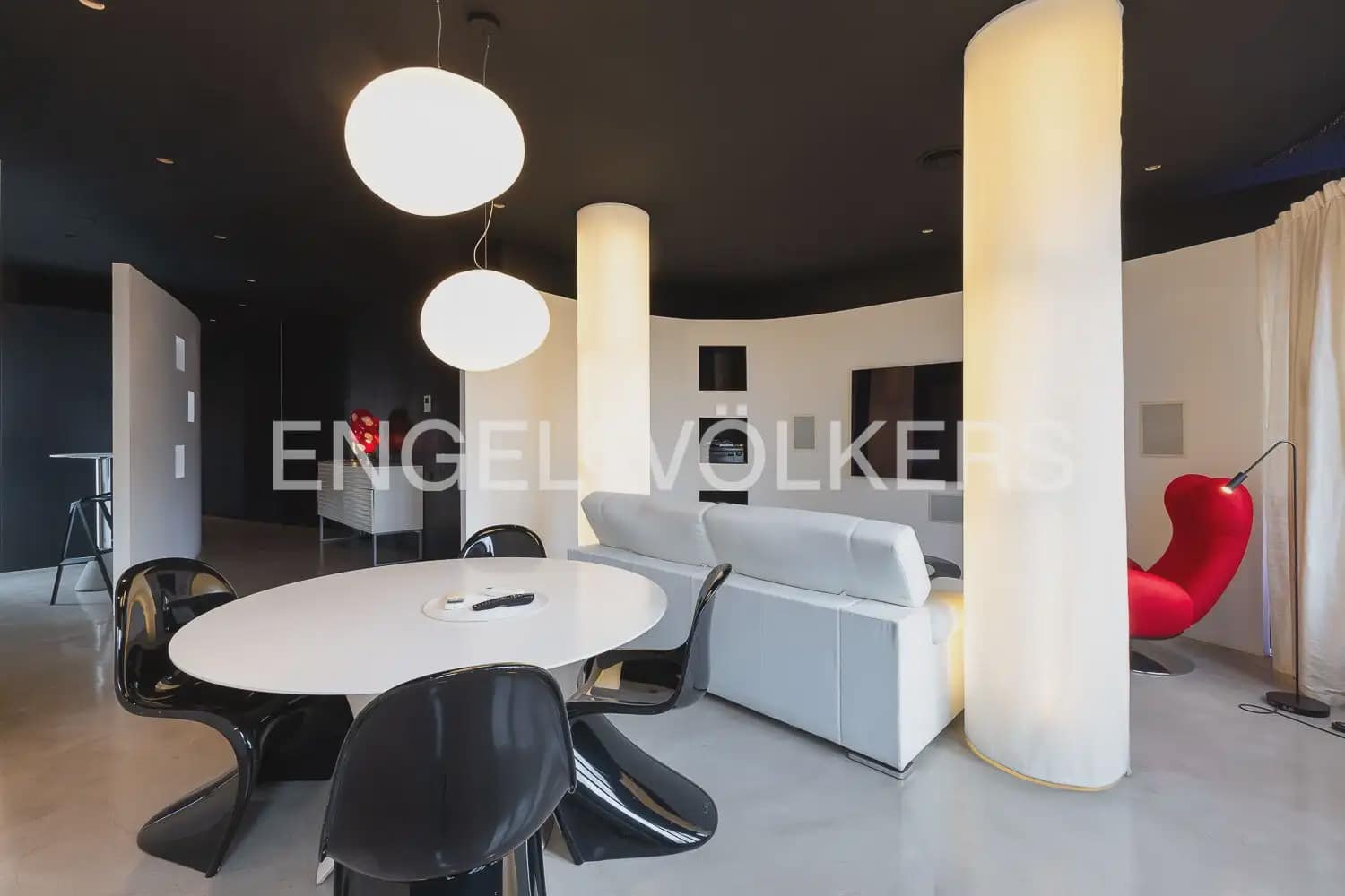 2 sypialnia Mieszkanie do wynajęcia w Miasto Walencja z garażem - 2 500 € (Ref: 10100732)