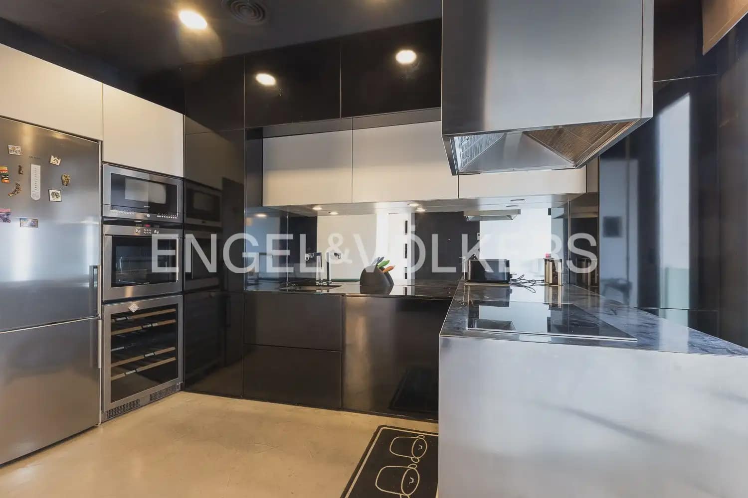 2 sypialnia Mieszkanie do wynajęcia w Miasto Walencja z garażem - 2 500 € (Ref: 10100732)